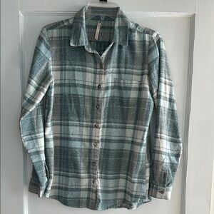 Kuhl Green Plaid Button Down Shirt Size Small